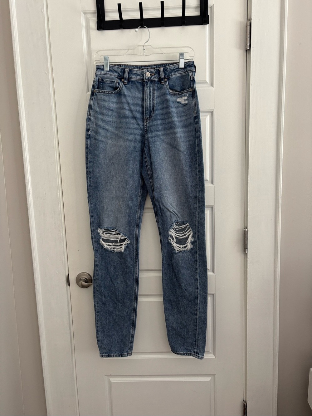 American Eagle Outfitters Distressed Boyfriend Jeans - Blue